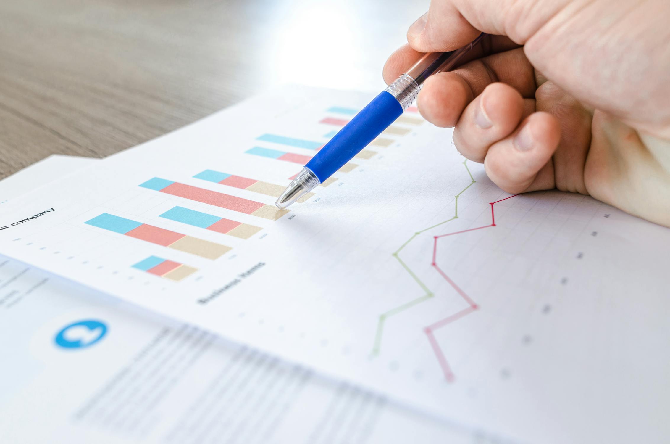 Consistency vs Accuracy: Balancing Prediction Approaches